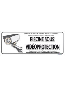 Piscine sous vidéo protection